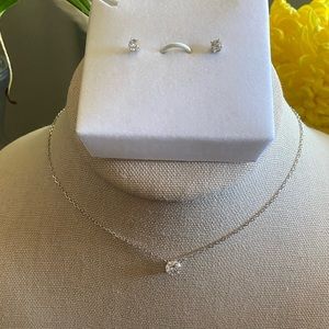 Swarovski crystal attract Earring and necklace set